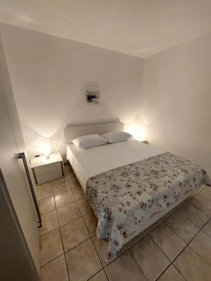 Dvosoban Apartman U Centru Grada Weißenburg Exterior foto